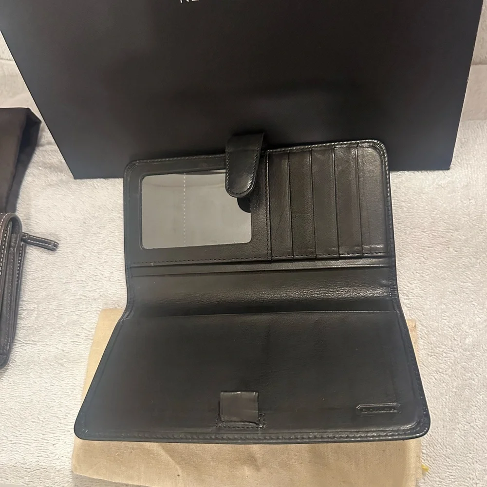 Vintage Coach wallet - Picture 5 of 10